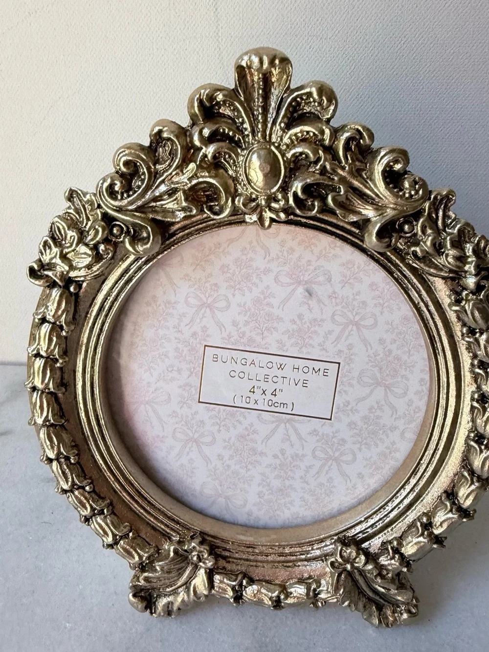 Ornate Gold Round Photo Frame - Gold